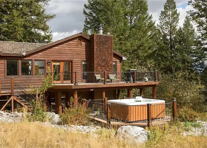 Rmr: Three Bear Tracks In Teton Village