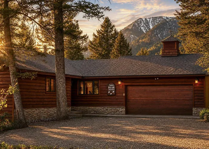 Rmr: Three Bear Tracks In Teton Village